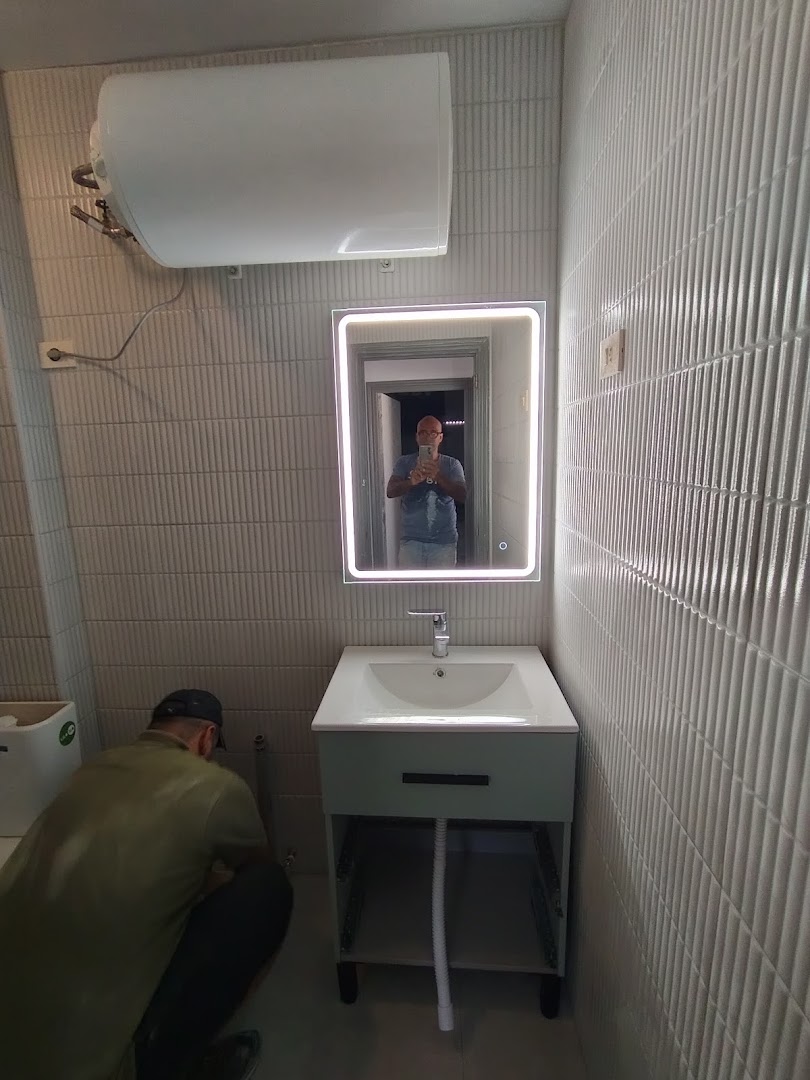 Handyman Malcolm — Fotos 14